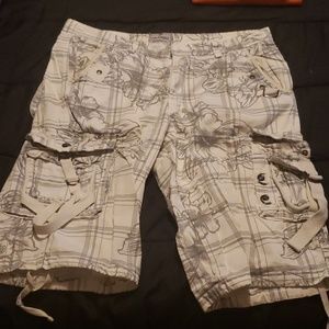 Short pants